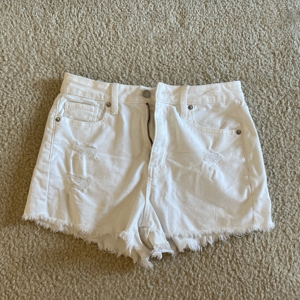Practically new white American Eagle jean shorts!! Size 4!!